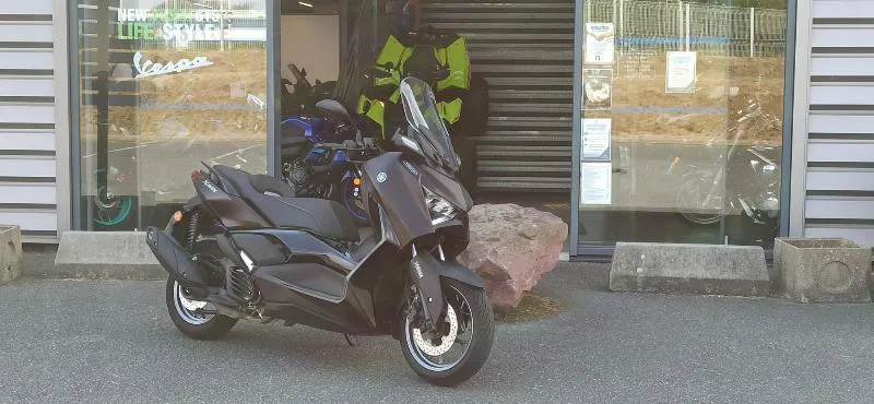 XMAX 125 TECH MAX