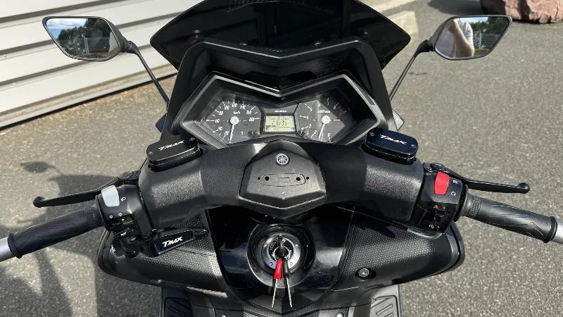 XP TMAX 530