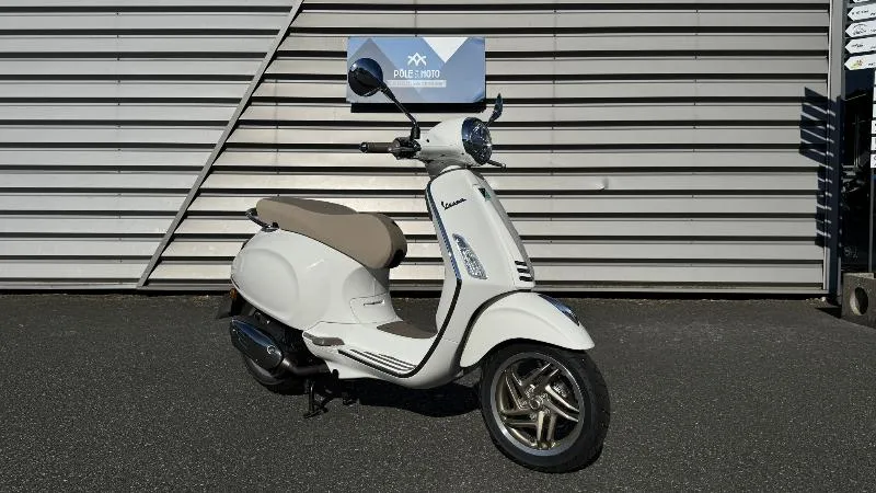 VESPA PRIMAVERA 125 S