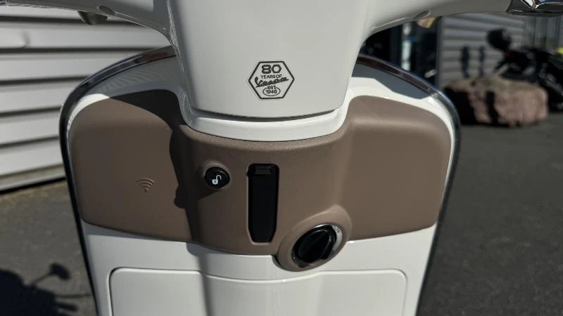 VESPA PRIMAVERA 125 S