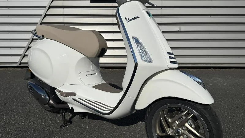 VESPA PRIMAVERA 125 S