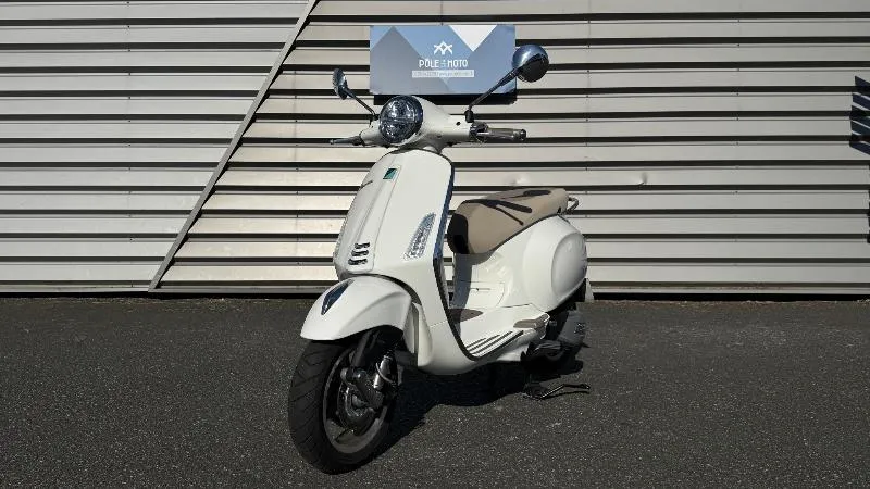 VESPA PRIMAVERA 125 S