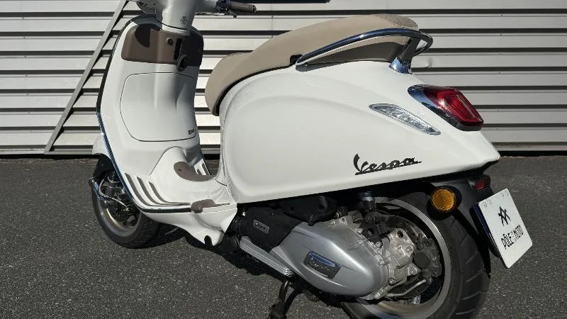 VESPA PRIMAVERA 125 S