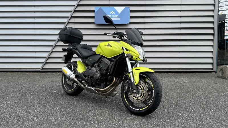 CB 600 F HORNET