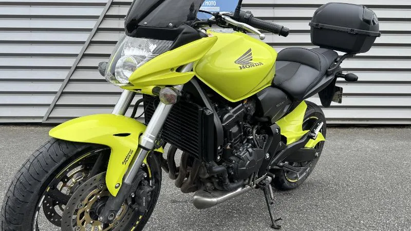CB 600 F HORNET
