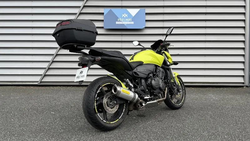 CB 600 F HORNET