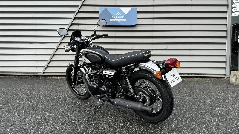 W 800