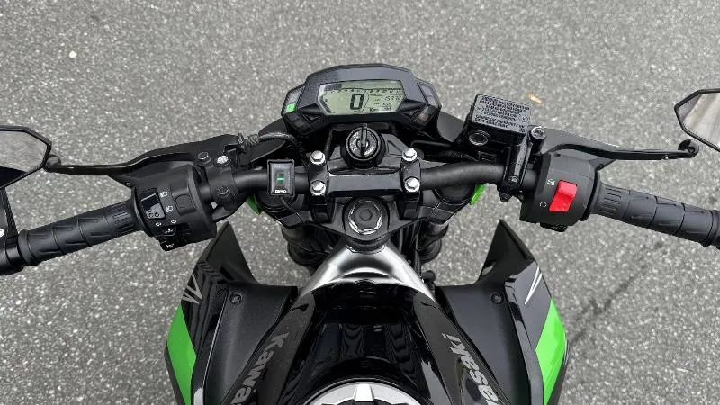 z 125