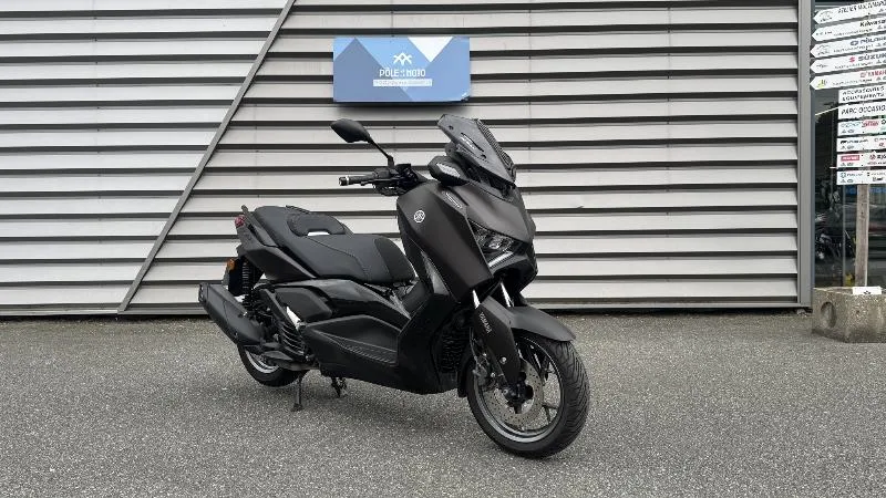 XMAX 125 TECH MAX 