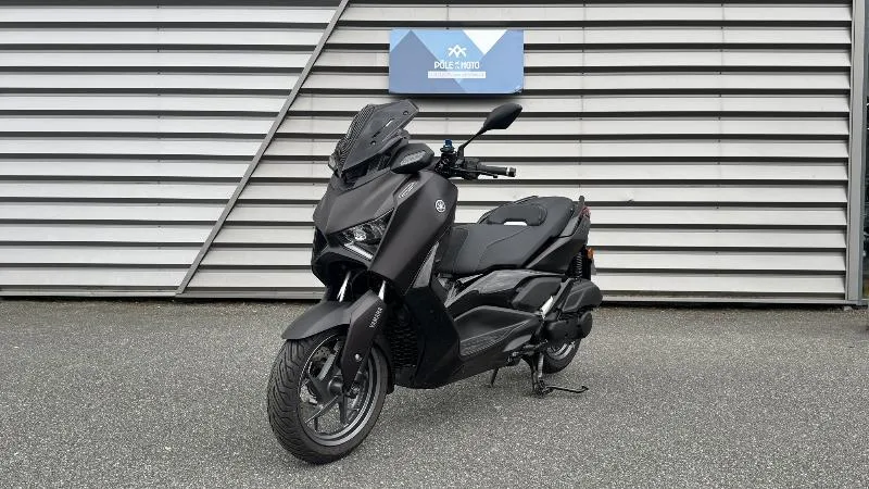 XMAX 125 TECH MAX 