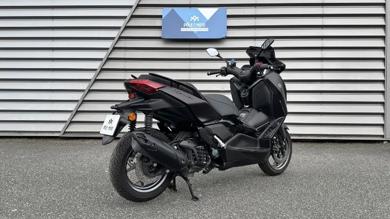 XMAX 125 TECH MAX 
