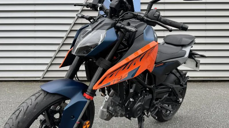 125 DUKE ABS
