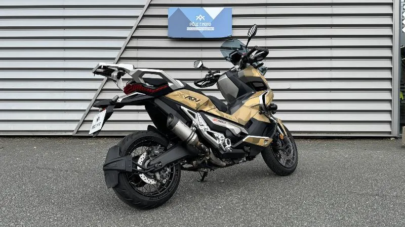XADV 750