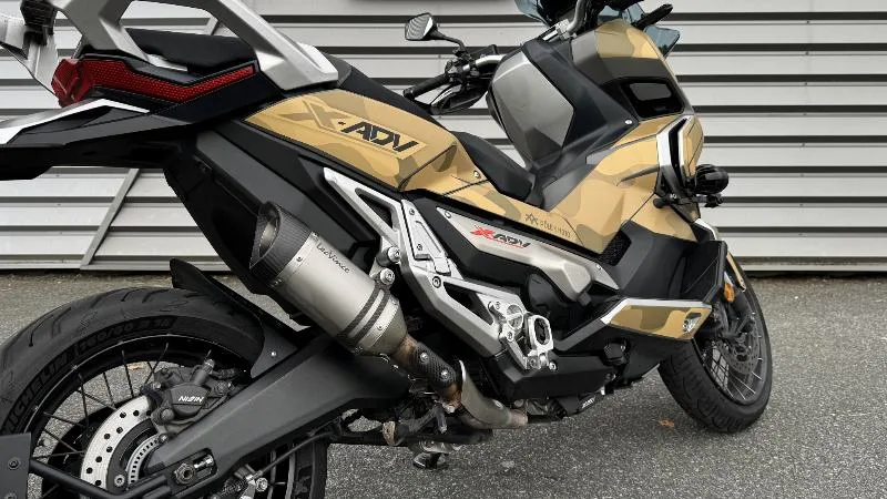 XADV 750