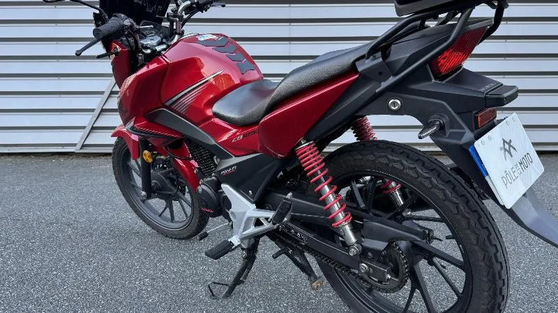 CB 125 F