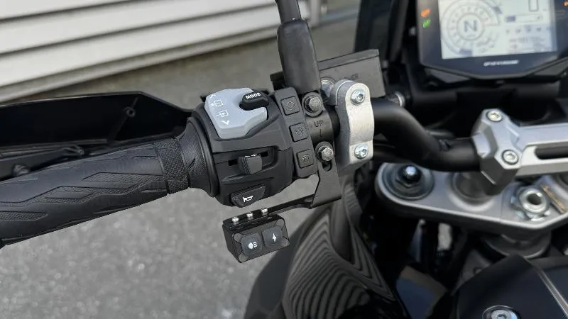 DL VSTROM 1050
