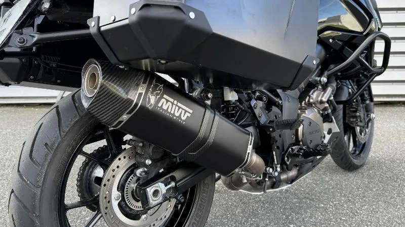 DL VSTROM 1050