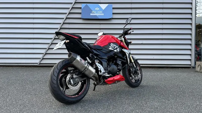 GSR 750