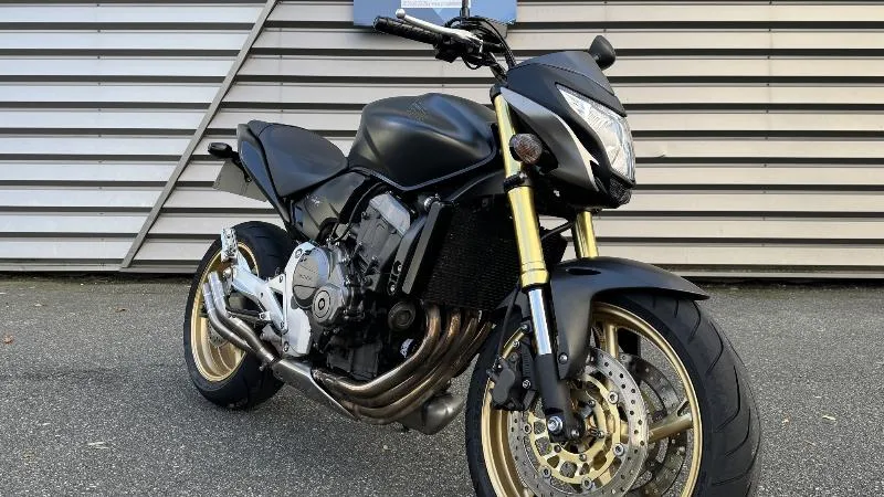 CB 600 F HORNET