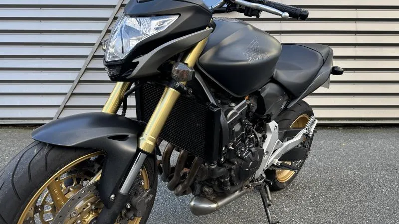 CB 600 F HORNET