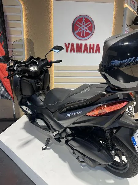 XMAX 125