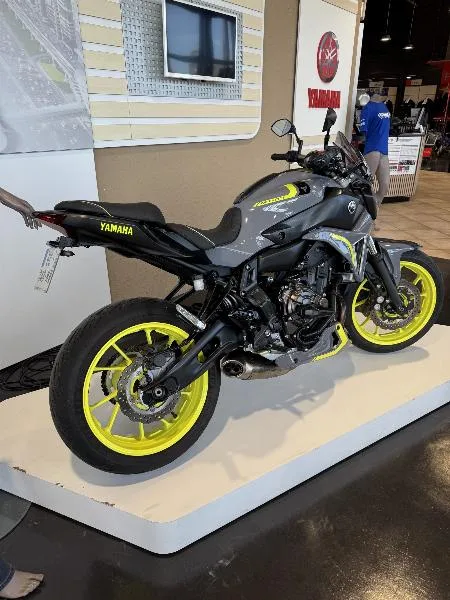 MT07