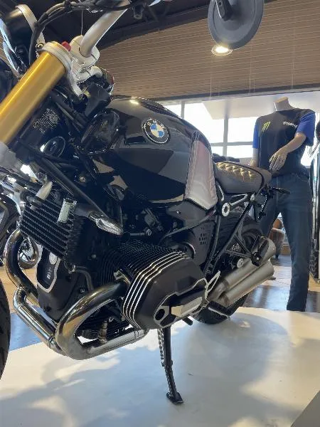 R 12 NineT