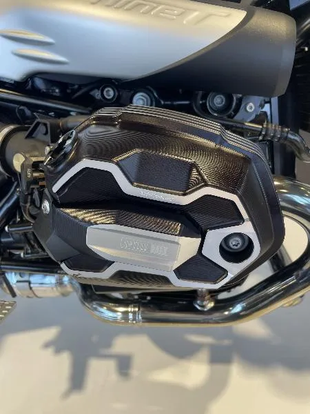 R 12 NineT