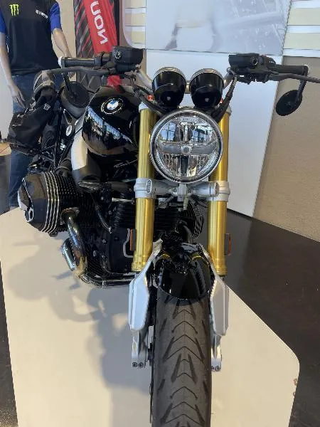 R 12 NineT