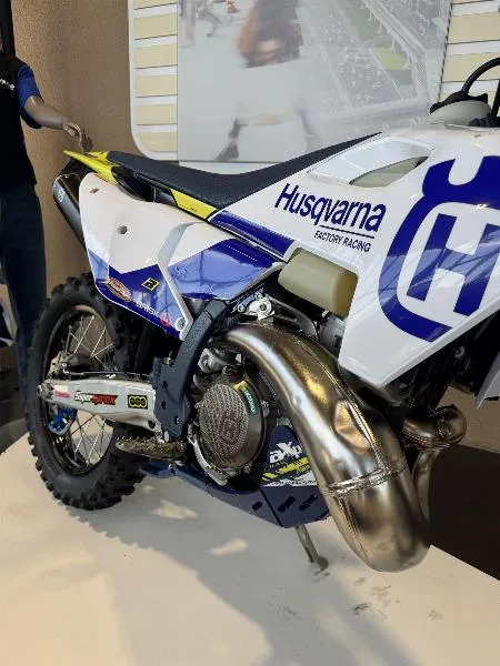 TE 250