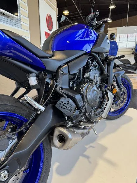 MT07