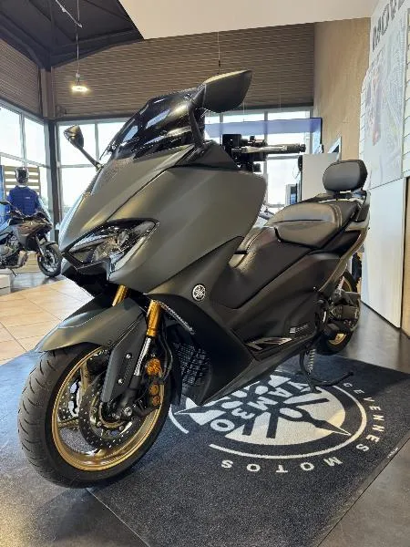 XP TMAX 560 TECH MAX