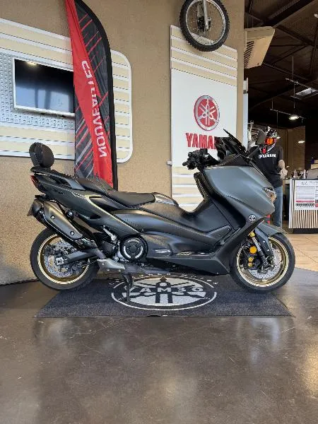 XP TMAX 560 TECH MAX