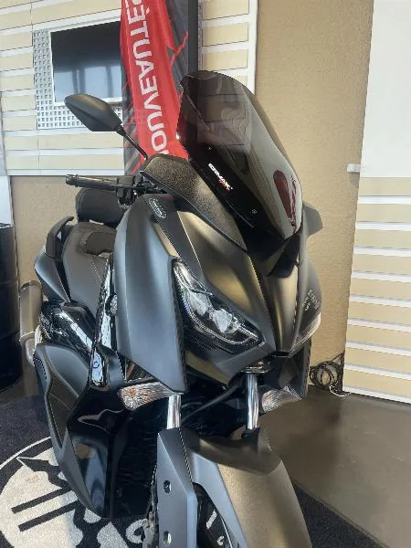 XMAX 125 IRON MAX