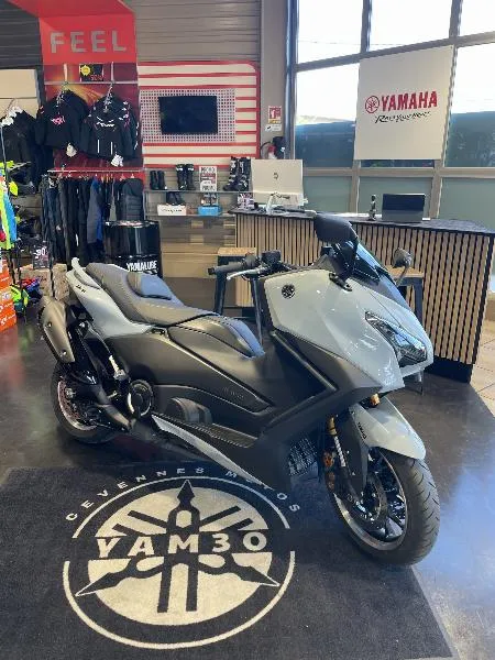 XP TMAX 560 TECH MAX