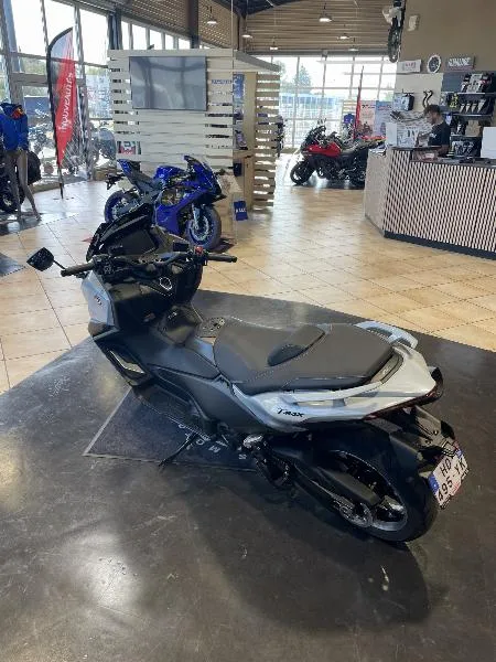 XP TMAX 560 TECH MAX