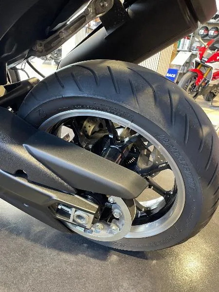 XP TMAX 560 TECH MAX
