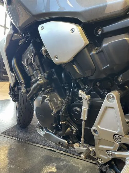 CB 1000 R
