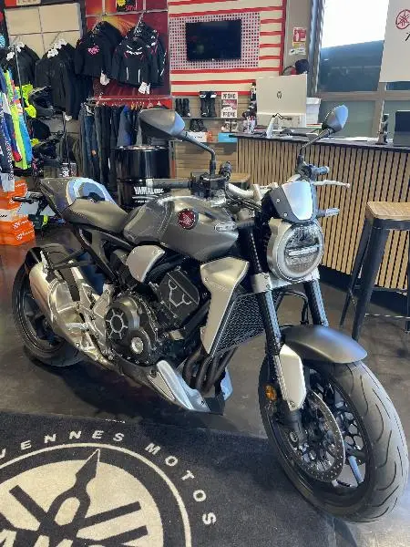 CB 1000 R