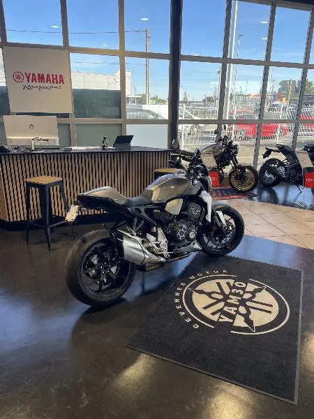CB 1000 R