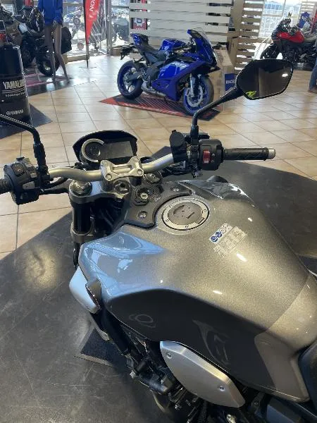 CB 1000 R
