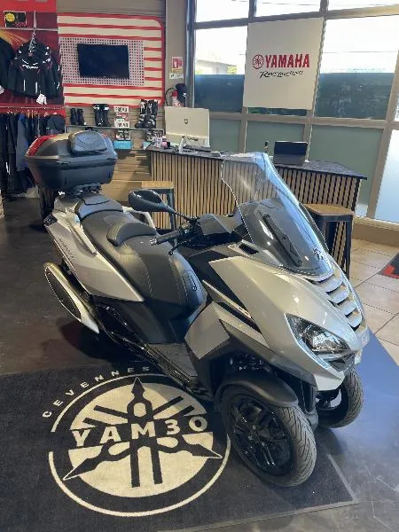 METROPOLIS 400