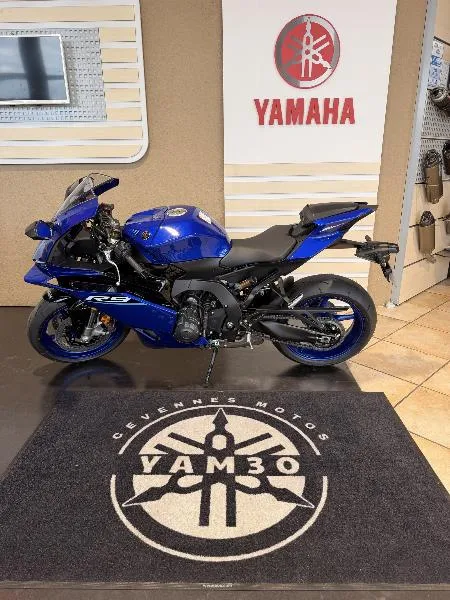 YZFR9