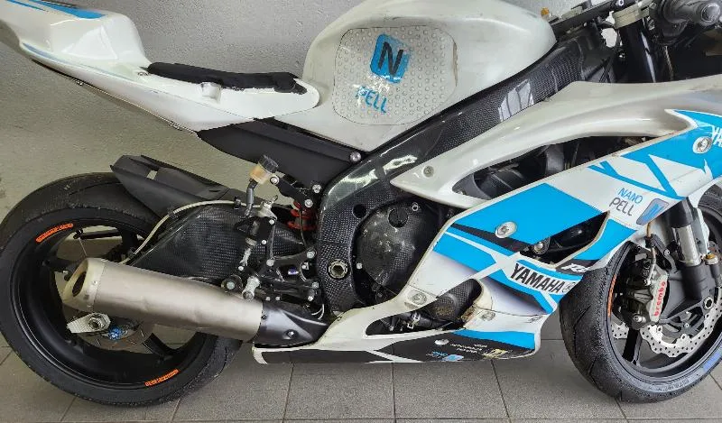 YZFR6