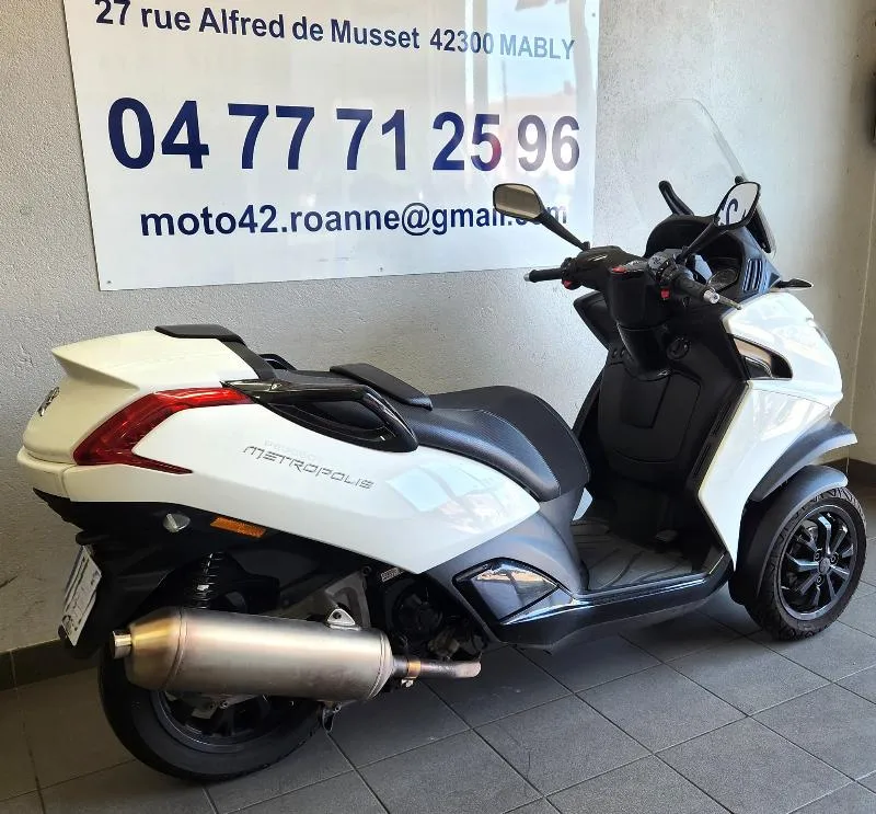 METROPOLIS 400