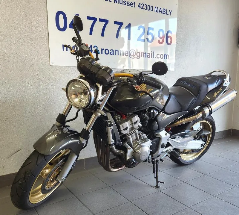 CB 900 F HORNET