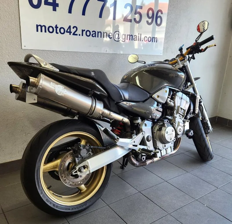 CB 900 F HORNET