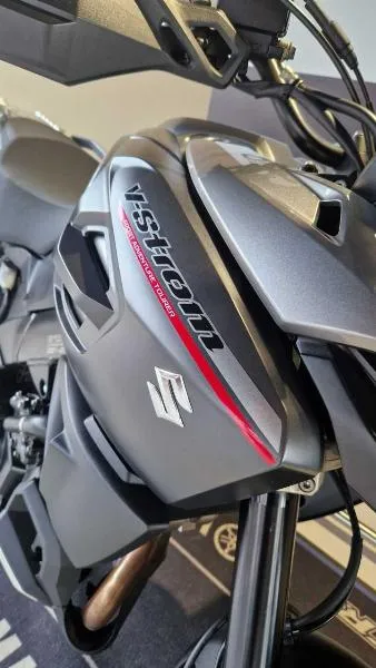 DL VSTROM 1000