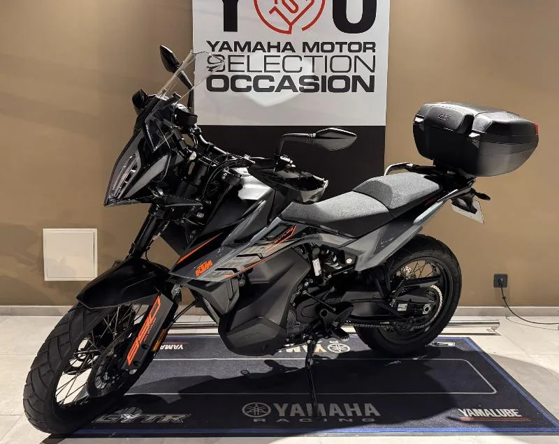 890 ADVENTURE