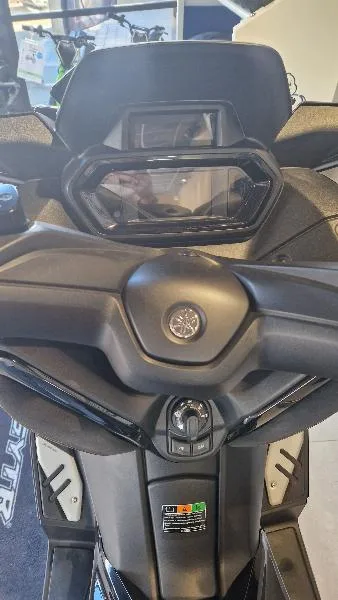 XMAX 125 TECH MAX